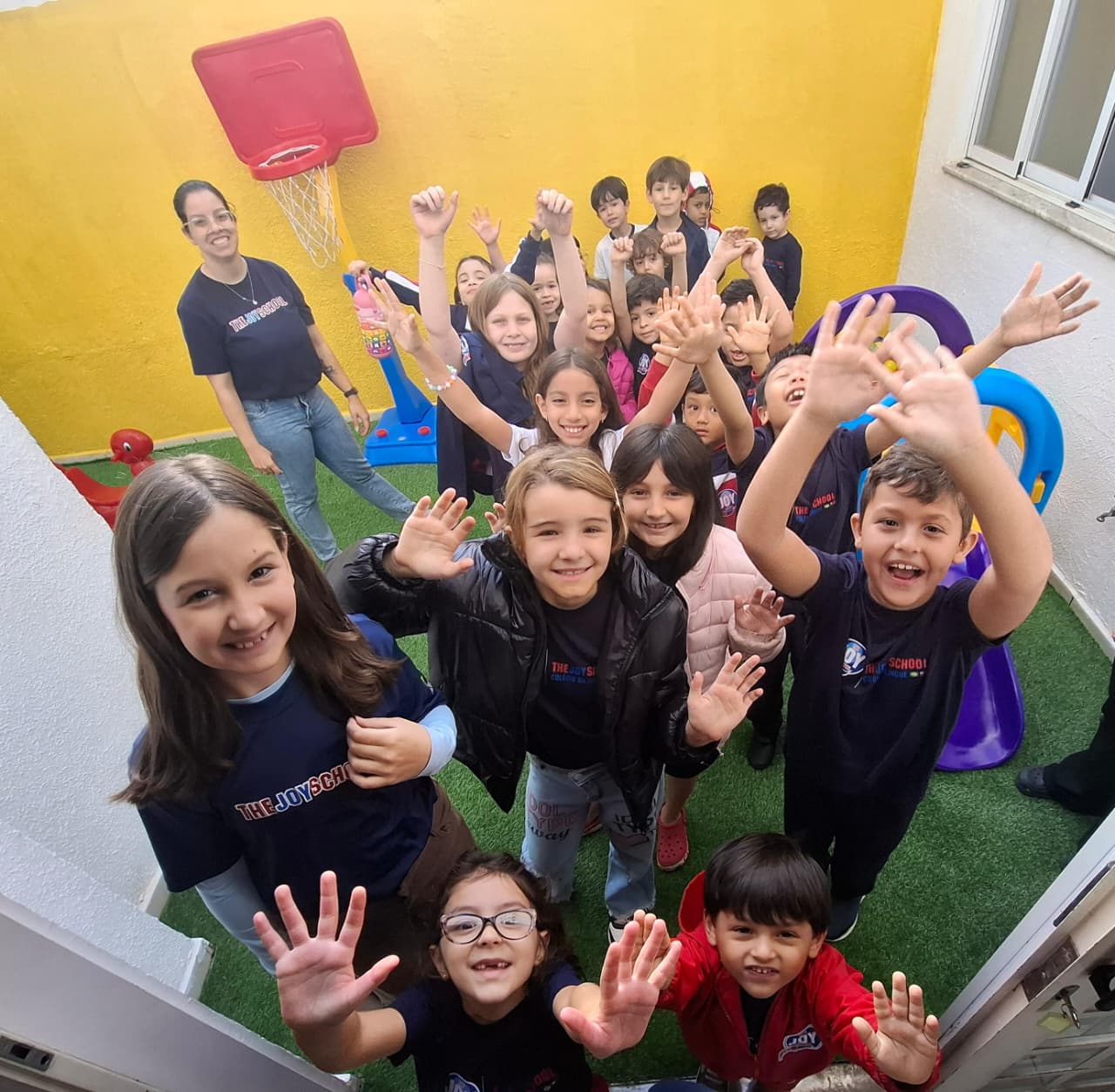 Momento de brincadeira no playground do Colégio Lumine